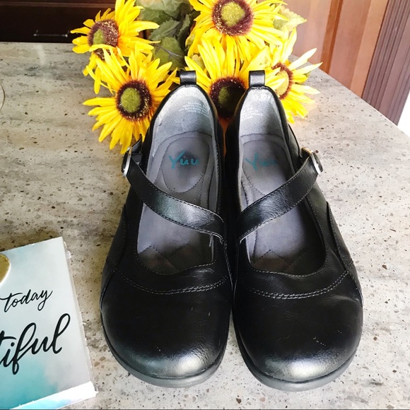 yuu mary jane shoes